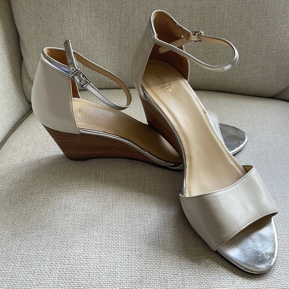 Cole Haan cream leather wedge sandals w/ silver accents - Picture 2 of 5